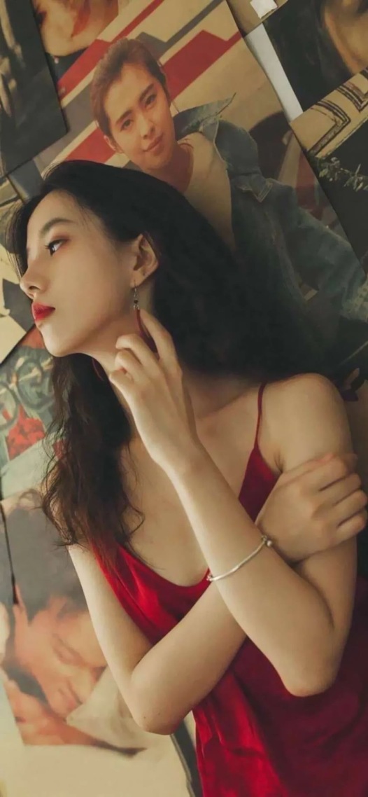 性感孤独的女人