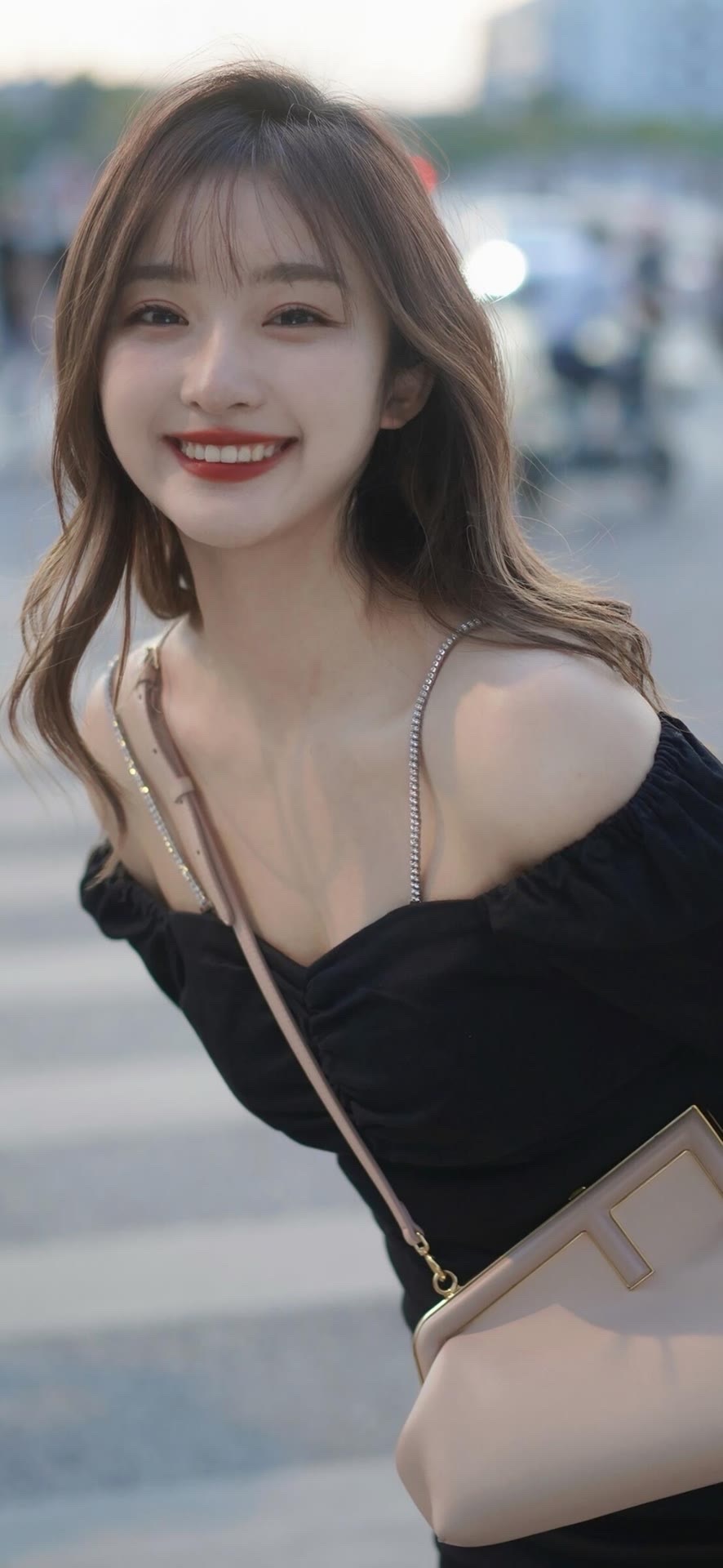 你笑的好甜