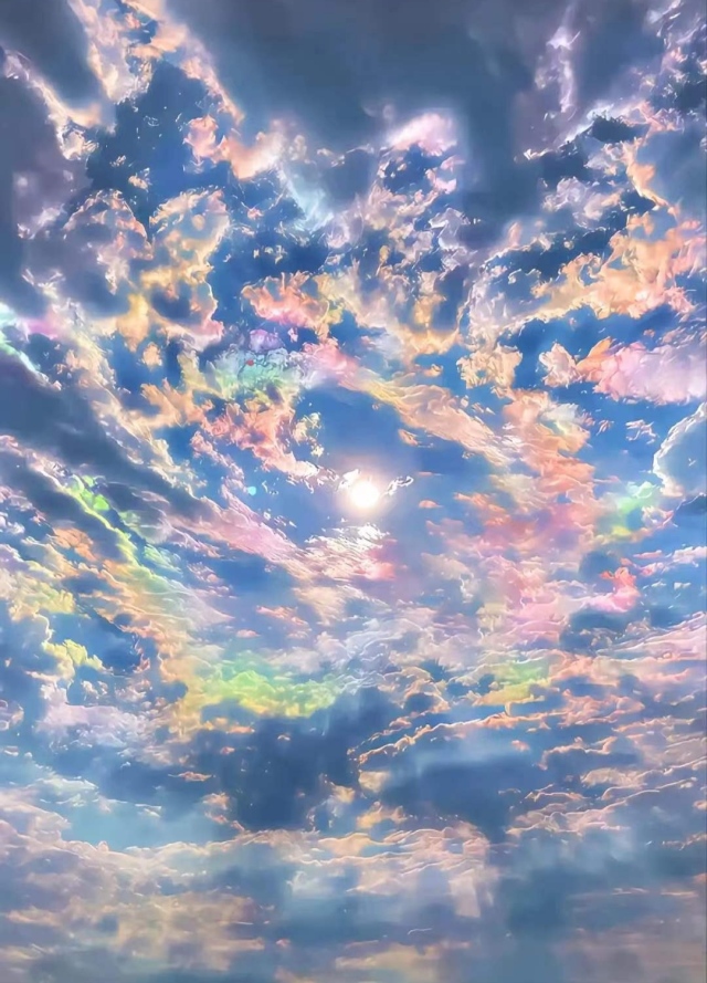 七彩祥雲