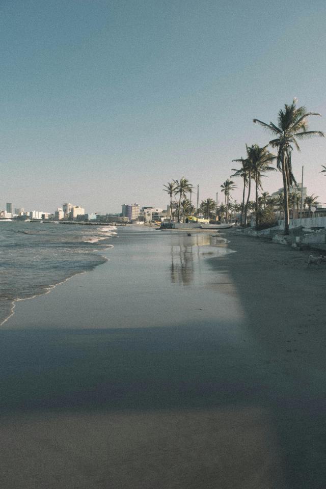 灰色海景
