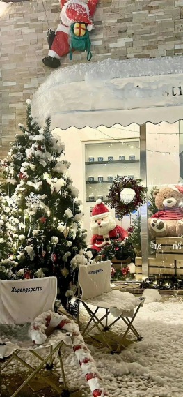 圣诞老人来啦～