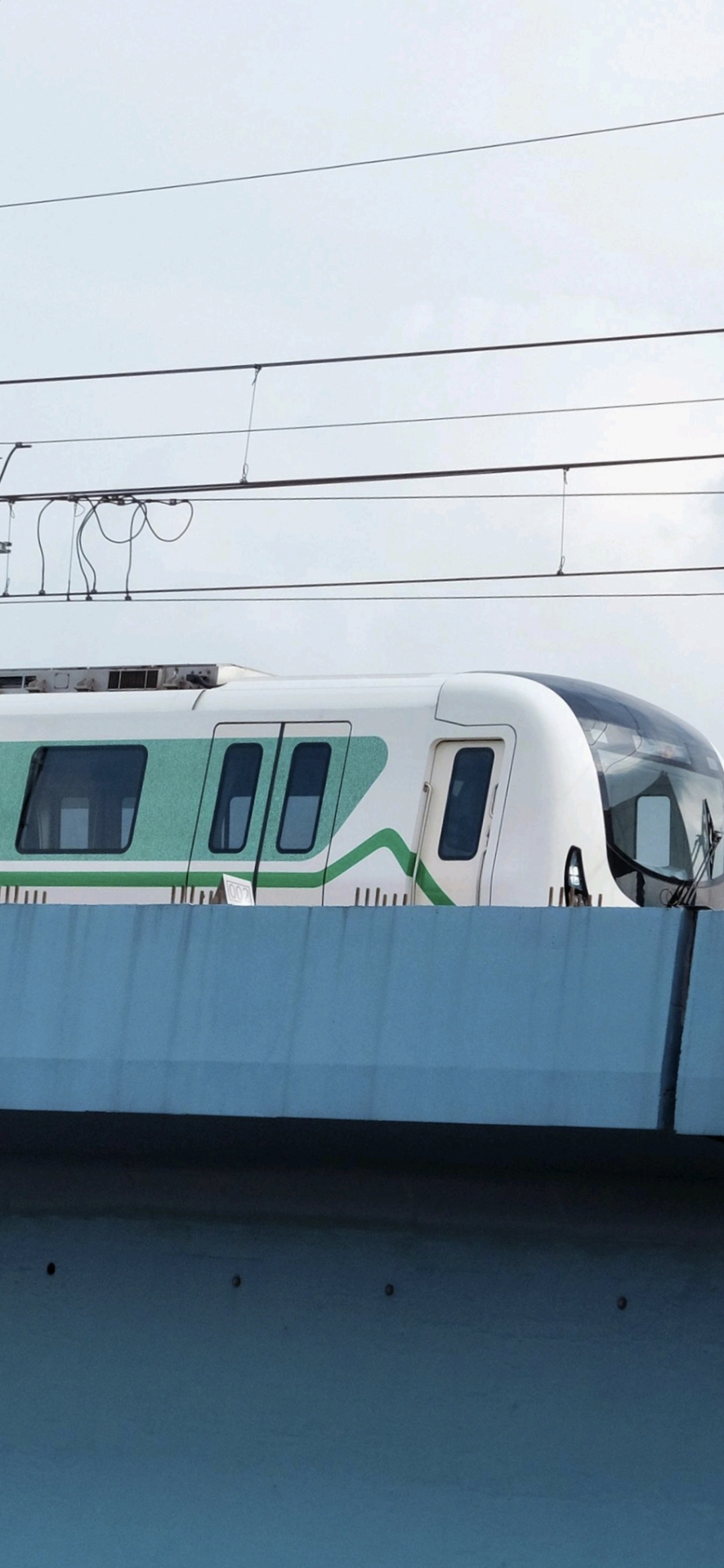 高铁动车