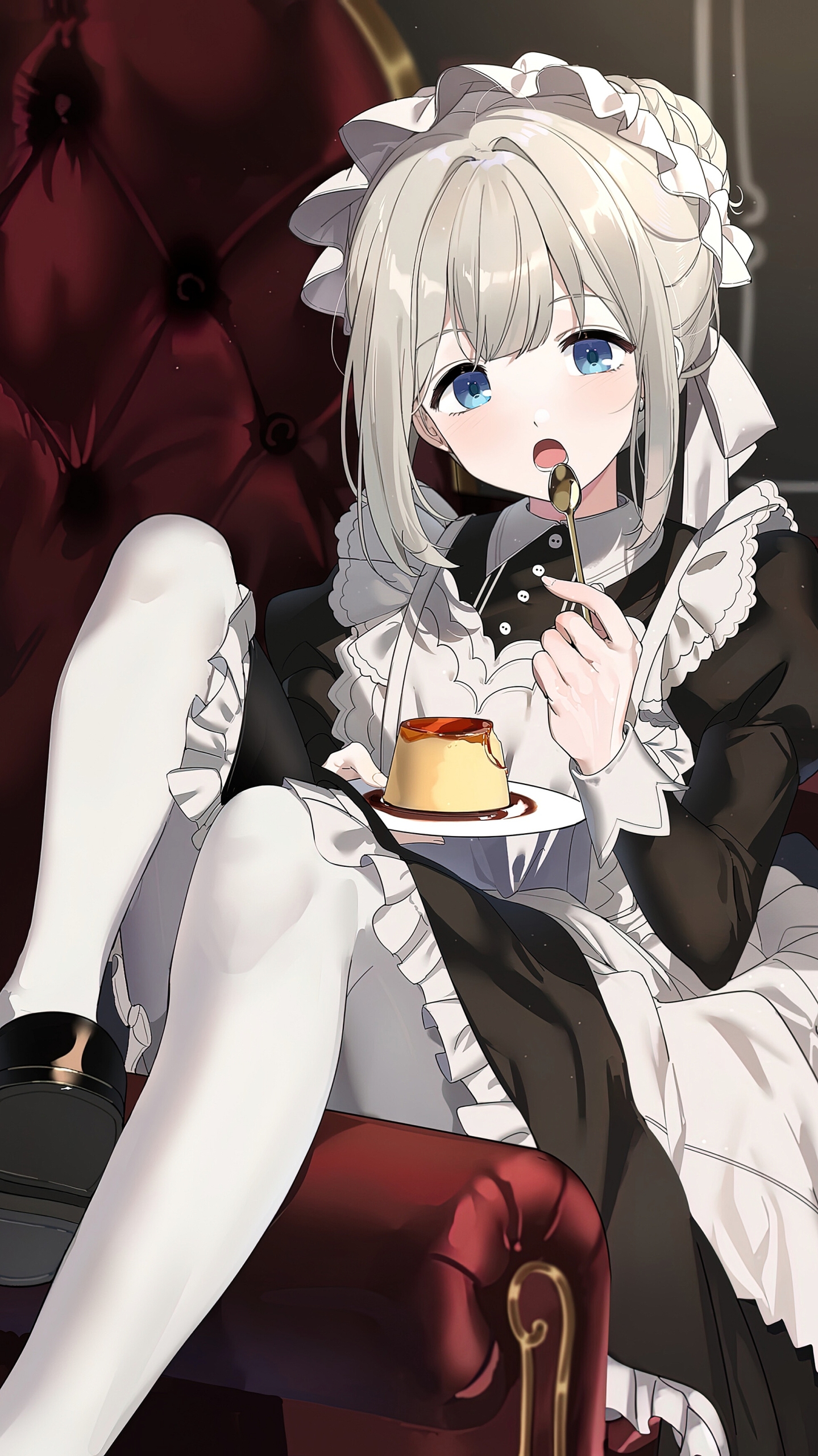 吃蛋糕女孩
