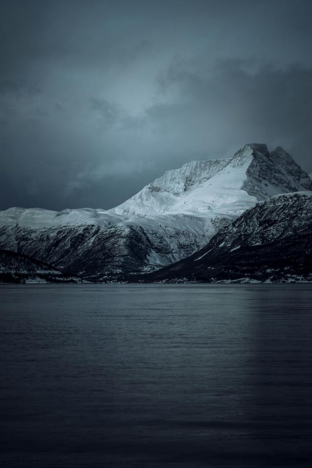 雪山之巔