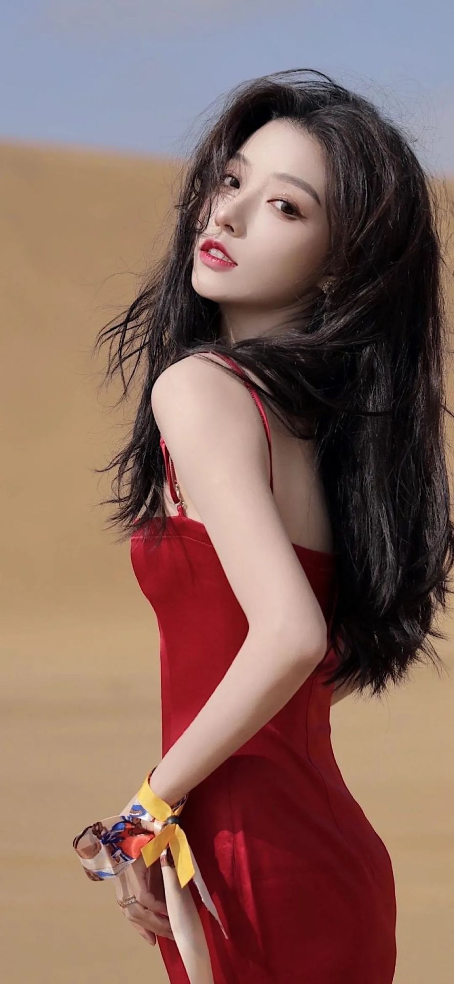 微信个人主页背景图片红裙长发美女姐姐