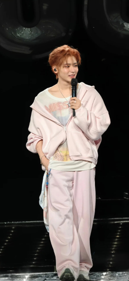 侯明昊