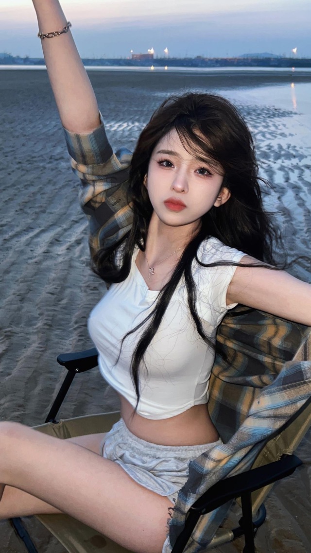 海边美女