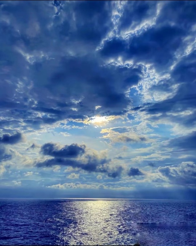 蓝色天空