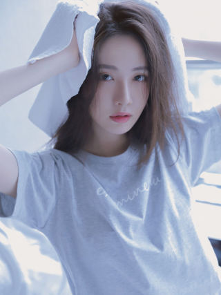 美女