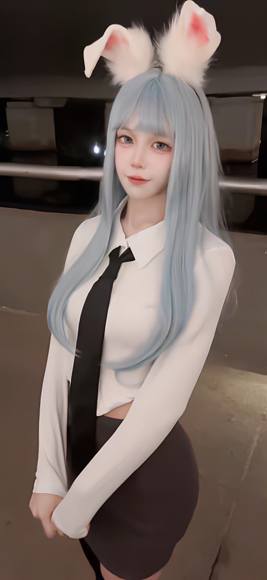 超甜的学生女孩