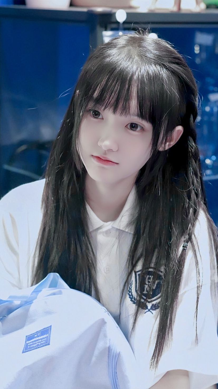 好看的微信壁紙清純妹子