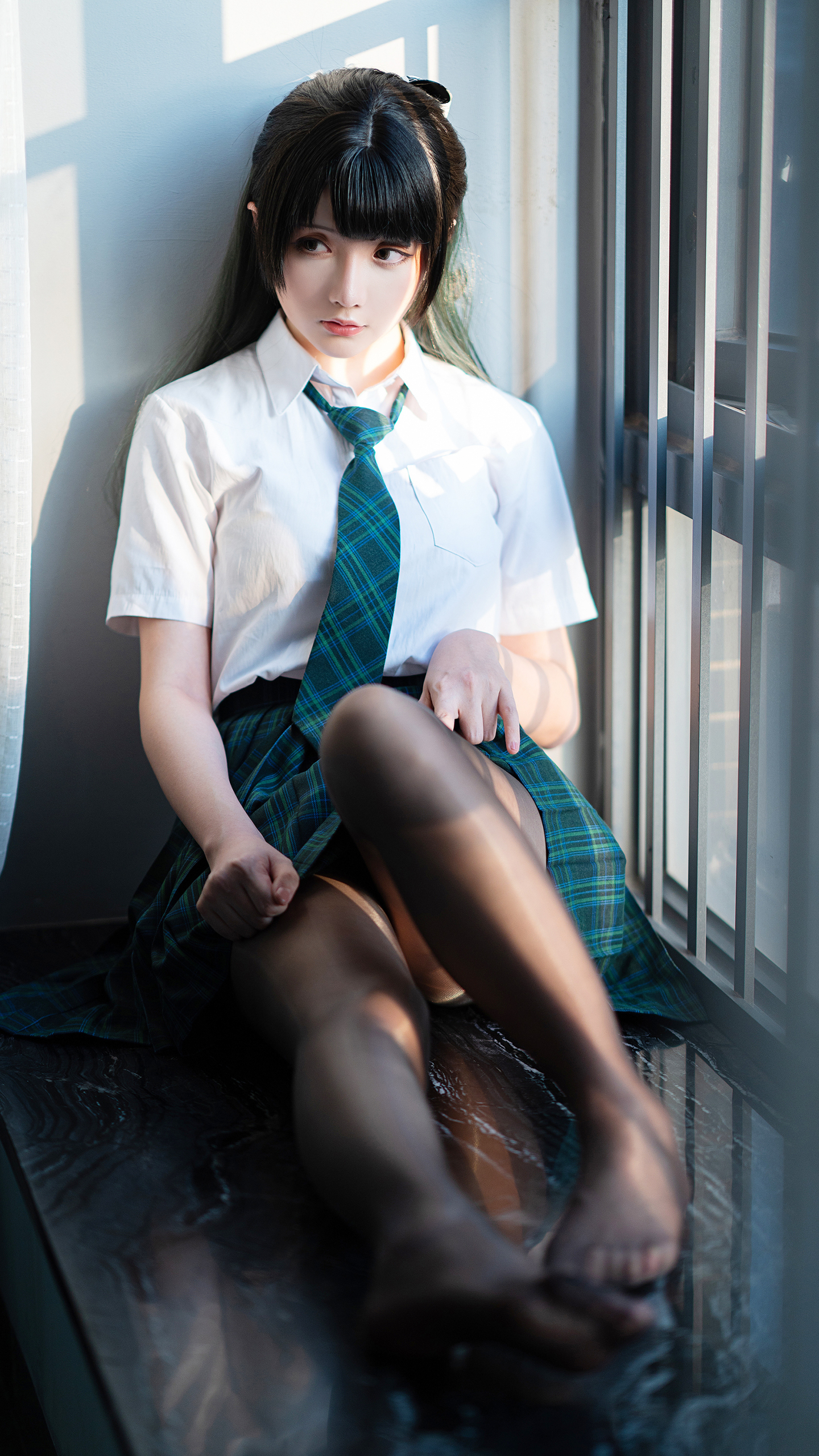 黑絲美女