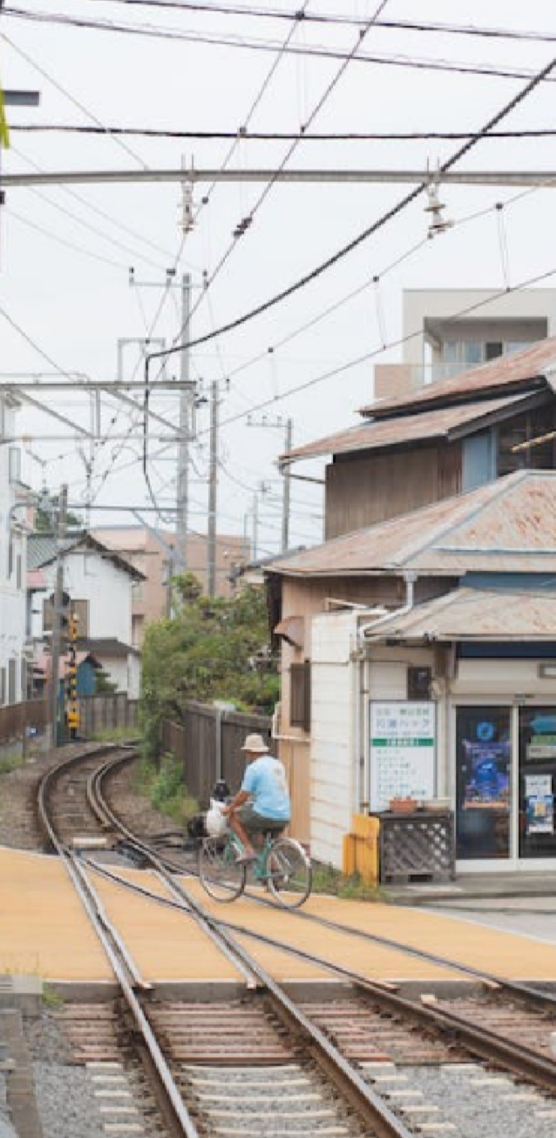日系火车街道