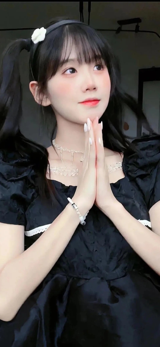 手机屏幕图片壁纸井川里予