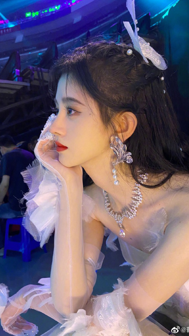 屏幕圖片手機高清壁紙女神