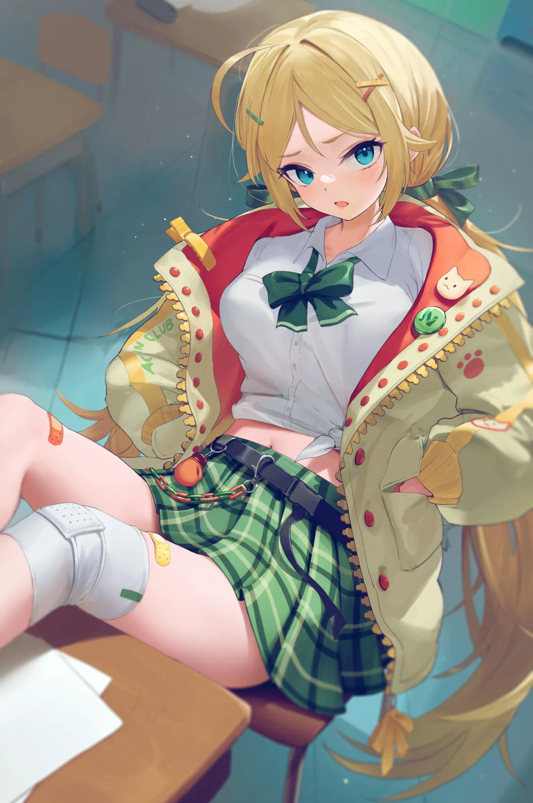 短髮女高中生
