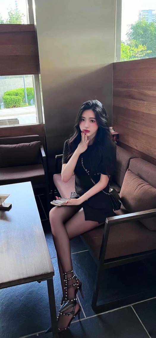 姐姐喝杯咖啡吗