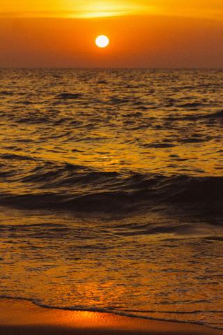 海浪唯美夕阳