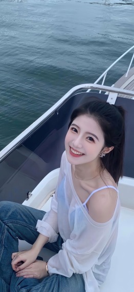清纯甜美