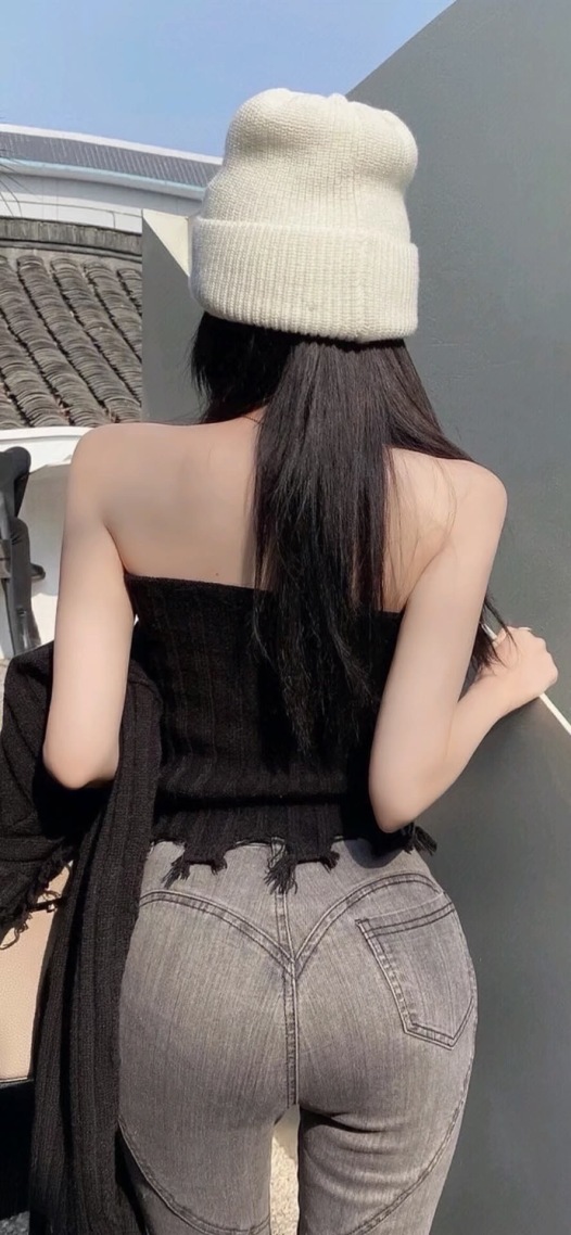 女神的背影