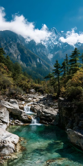 山间清泉，静谧秘境