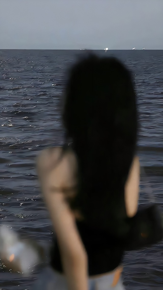 美女背影