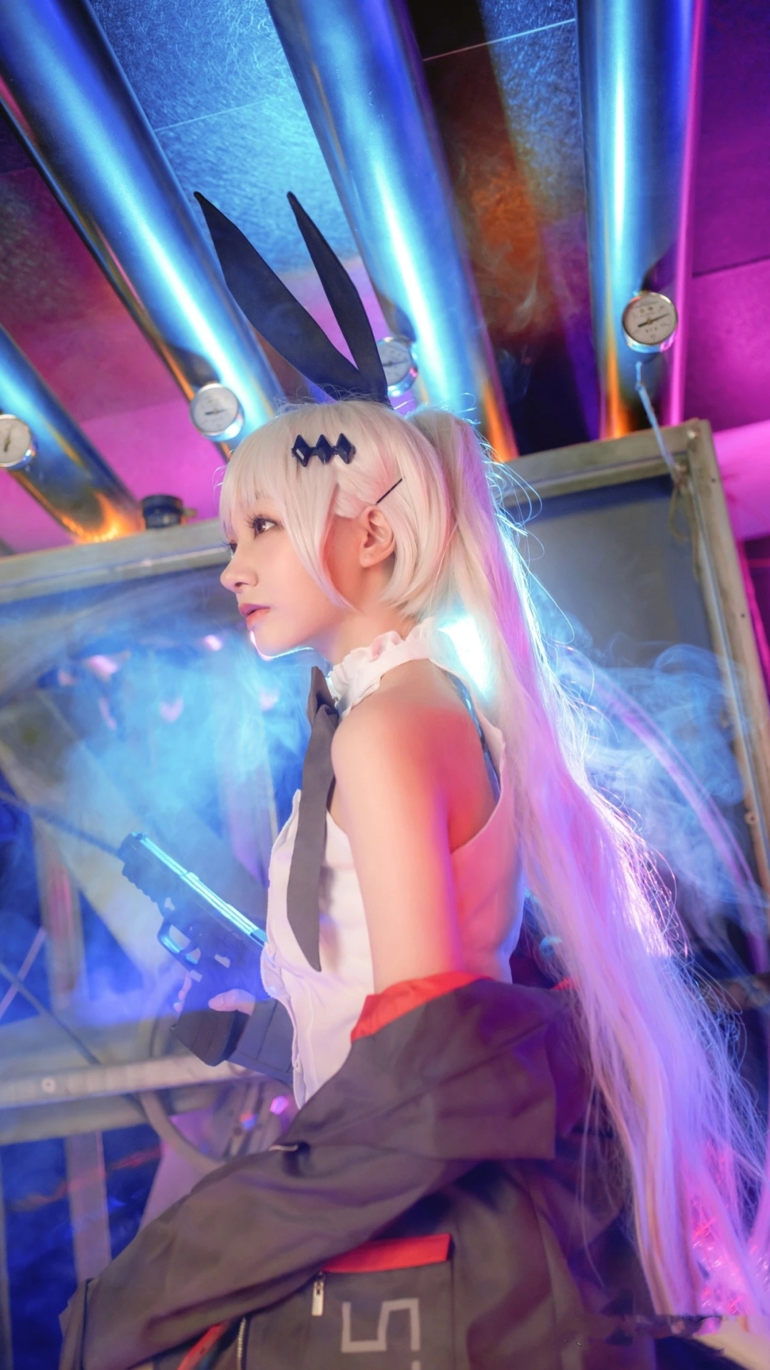 cos：少女前線銀髮及腰『小橘子』